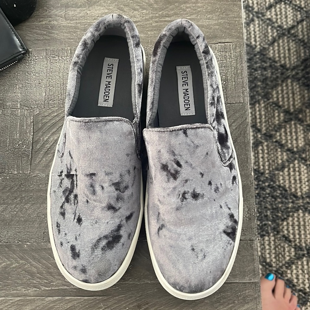 Gray Steve Madden suede sneakers worn once in perfect condition